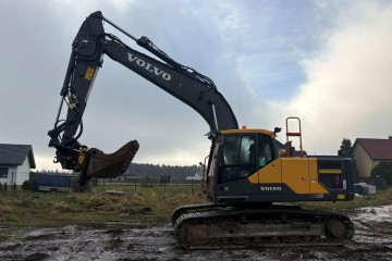 Koparka gąsienicowa Volvo Ec220EL 2016r. rototilt z chwytakiem!!!